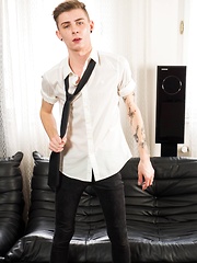 softcore,shaved,solo,twinks,erotic,brown hair,skinny