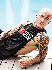 anal,bareback,hardcore,oral,outdoors,tattoo,studs,bald,tanned
