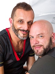 blowjob,hardcore,oral,daddies,hairy,mature,underwear,brunette,bald,tanned,jeans